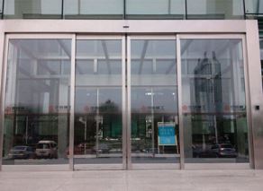 全玻璃自動門的選購注意事項(xiàng)