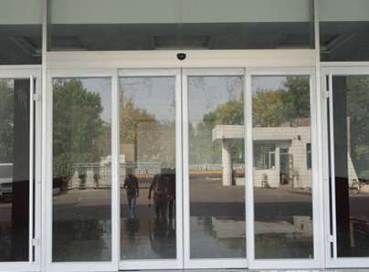 如何安全的使用自動(dòng)門(mén)產(chǎn)品呢