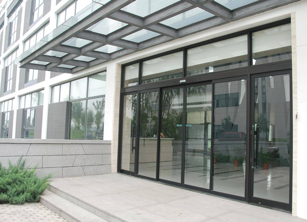 自動(dòng)門優(yōu)勢(shì)特點(diǎn)介紹